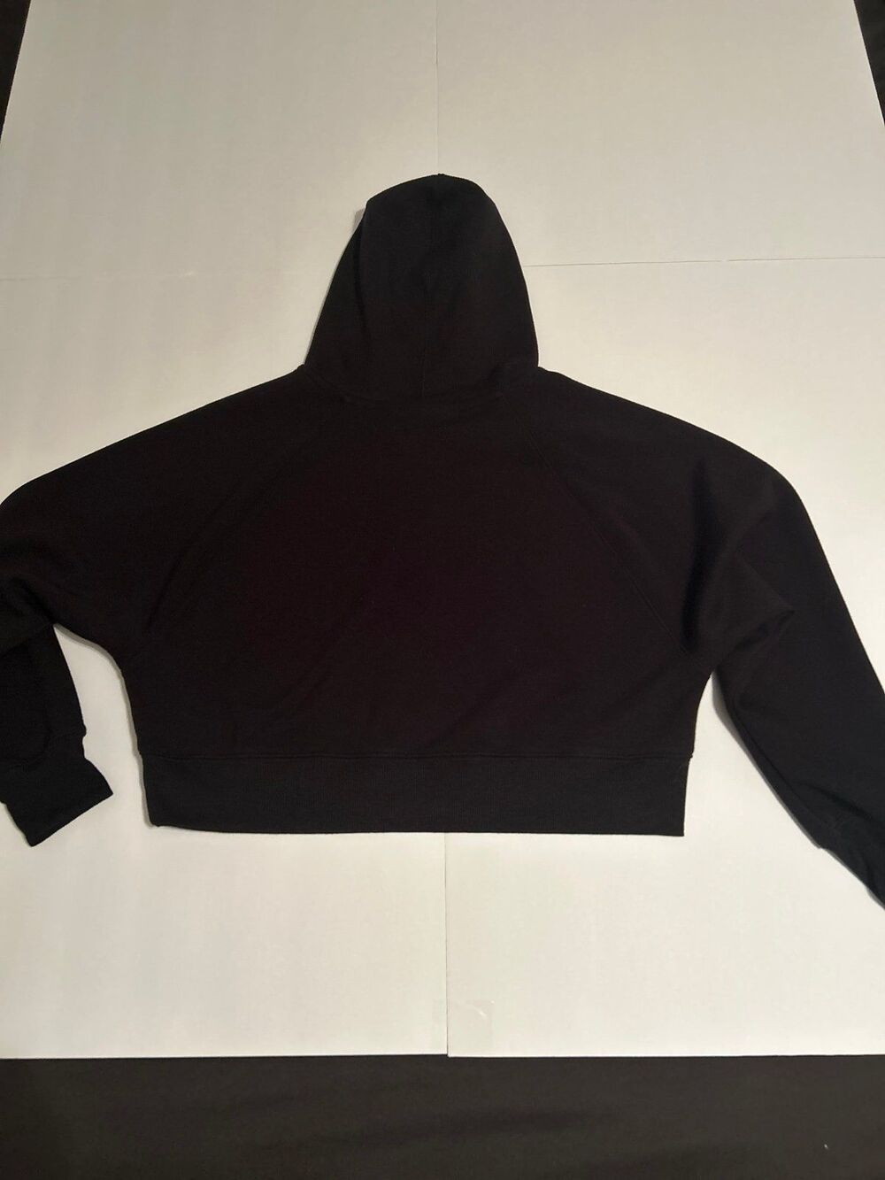 Sugar & Jade Women’s Black Cropped Pullover Hoodie – Size XL (14/16) - Picture 5 of 5